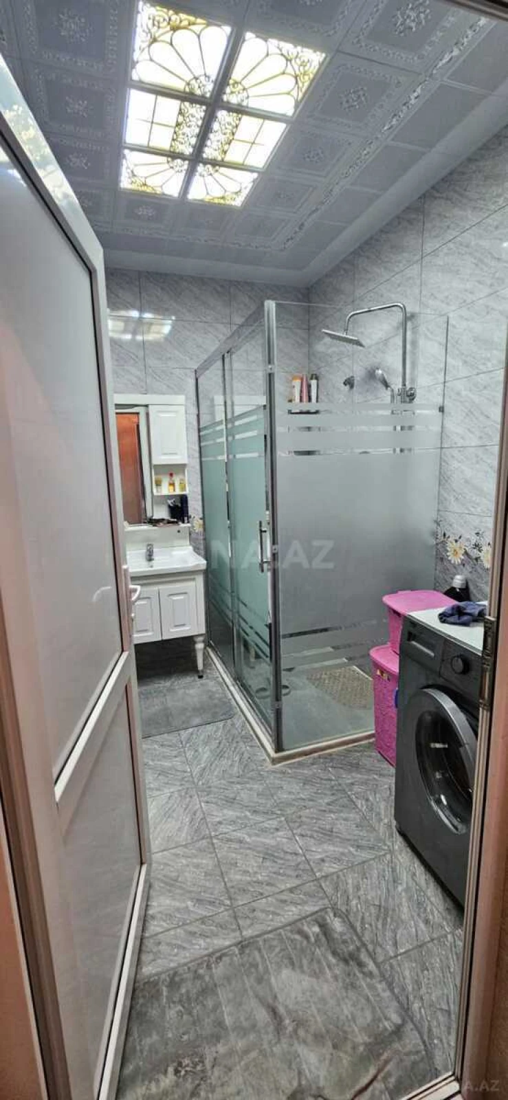 Satılır 3 otaqlı mənzil 117 m²