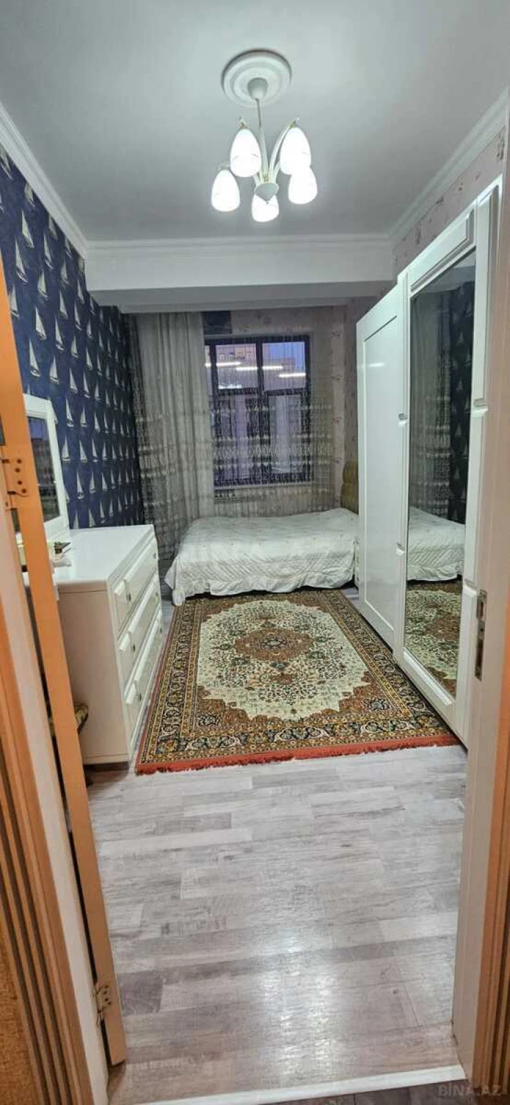 Satılır 3 otaqlı mənzil 117 m²