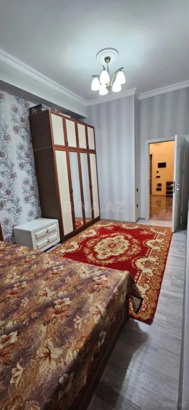 Satılır 3 otaqlı mənzil 117 m²