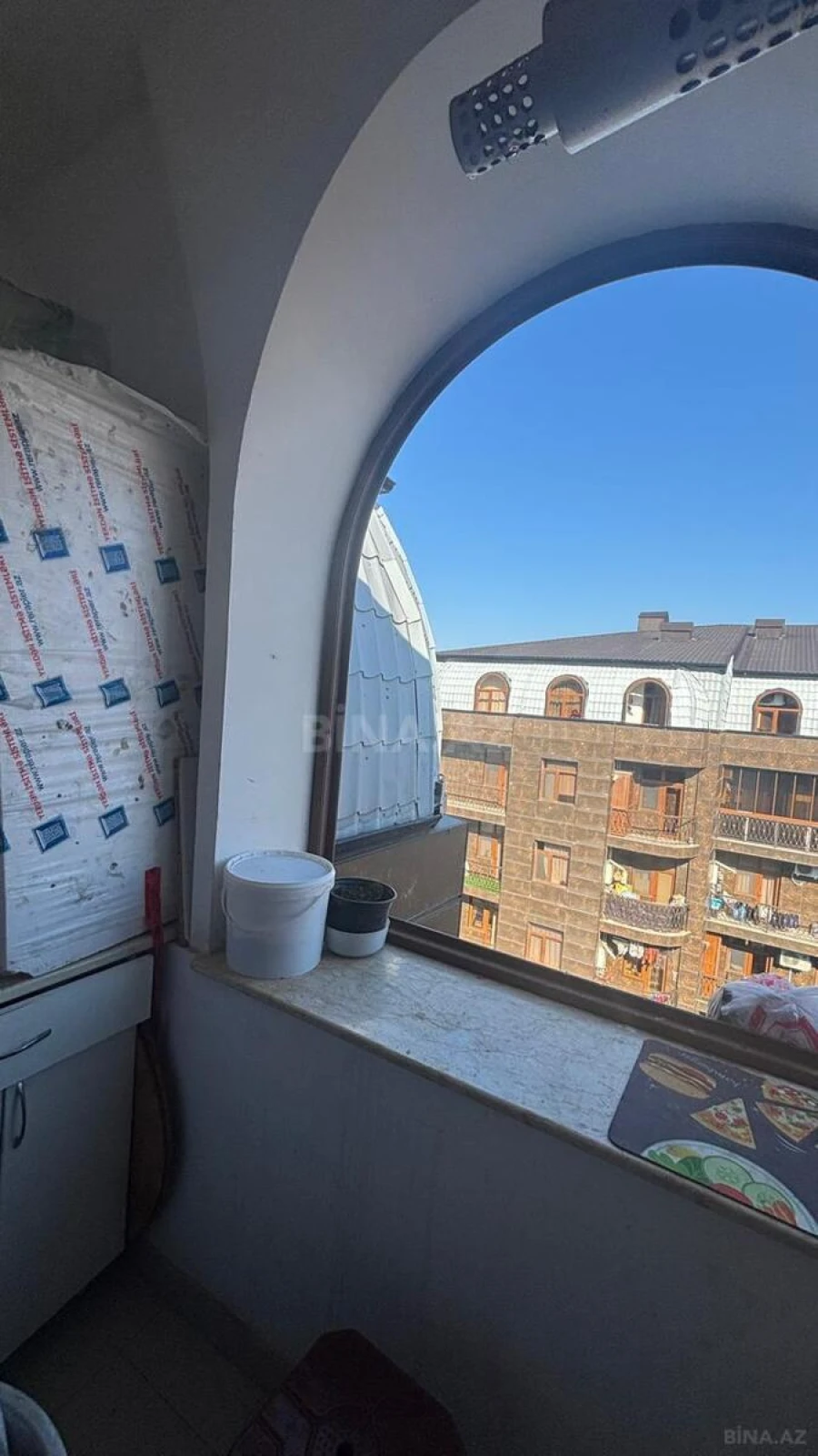 Satılır 2 otaqlı mənzil 77 m²