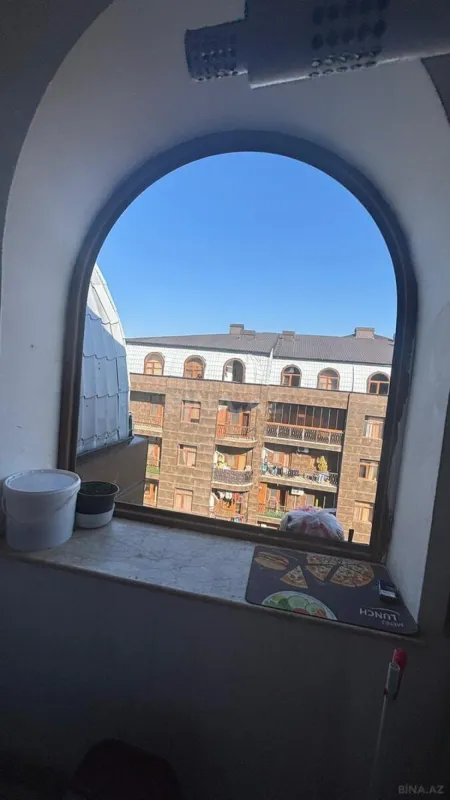 Satılır 2 otaqlı mənzil 77 m²