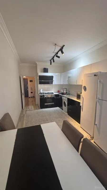 Satılır 2 otaqlı mənzil 77 m²