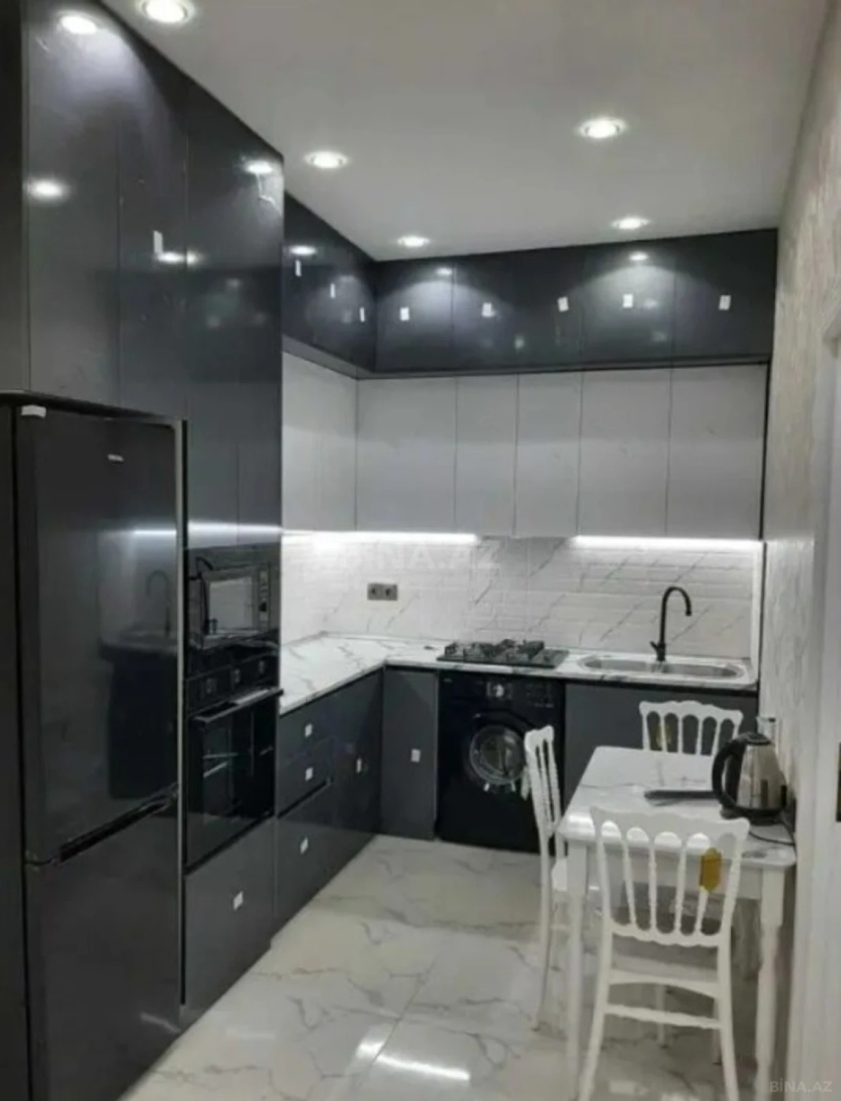 Kirayə verilir 2 otaqlı mənzil 78 m²