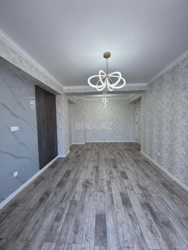 Satılır 2 otaqlı mənzil 75 m²