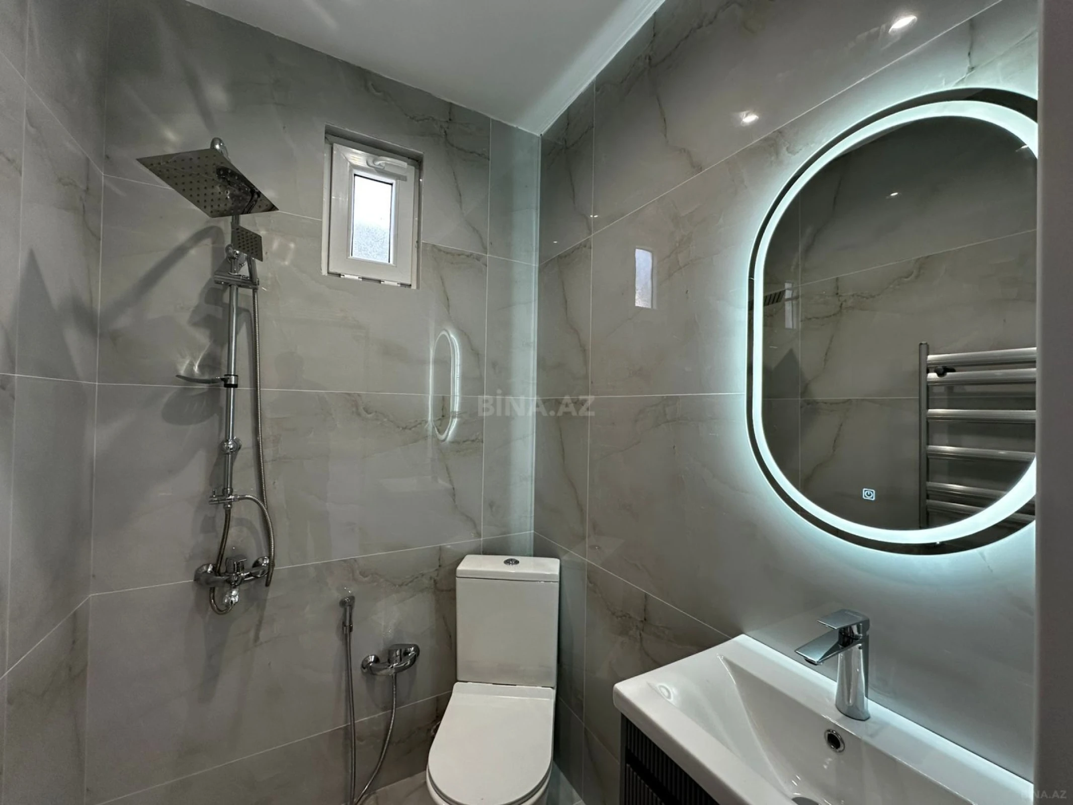 Satılır 4 otaqlı həyət evi 130 m²