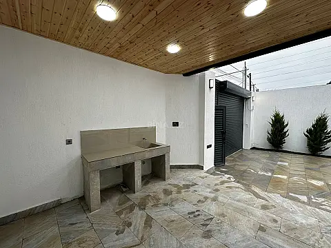 Satılır 4 otaqlı həyət evi 130 m²