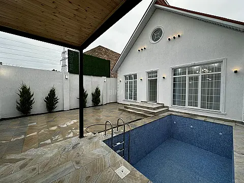 Satılır 4 otaqlı həyət evi 130 m²