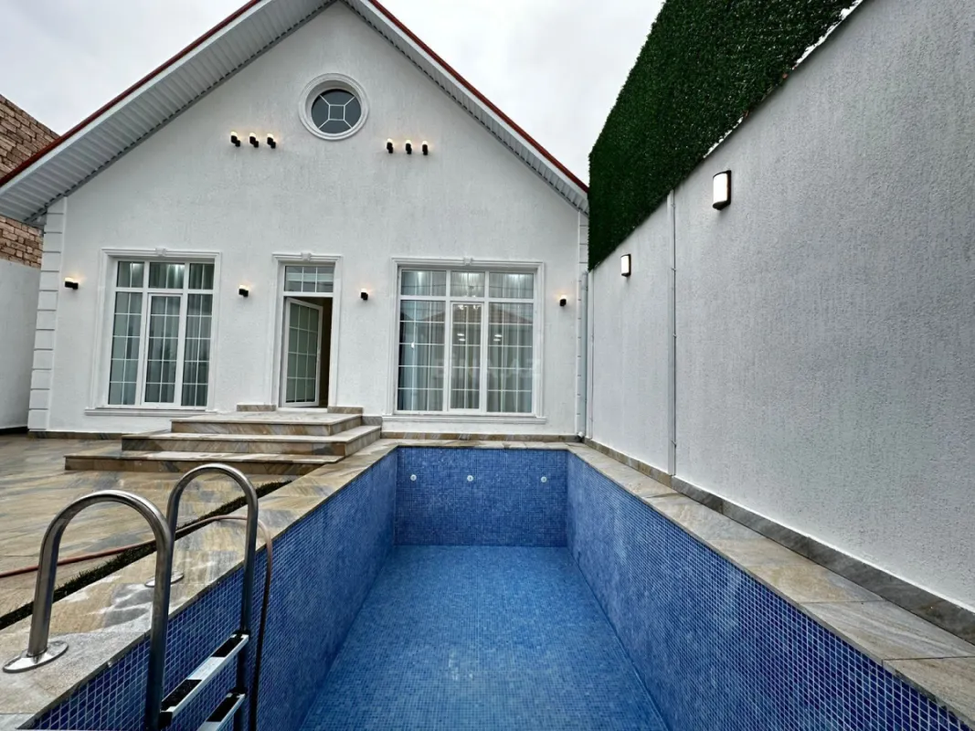 Satılır 4 otaqlı həyət evi 130 m²