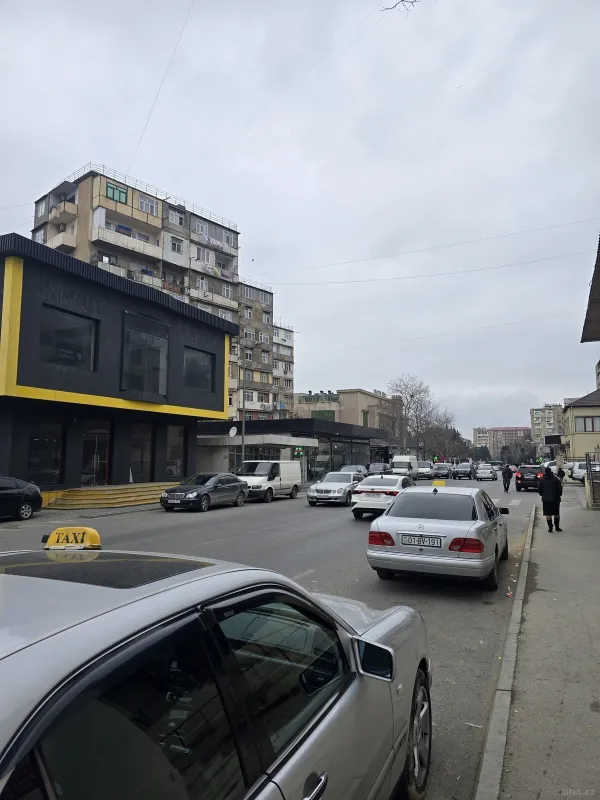 Kirayə verilir 8 otaqlı ofis 424 m²