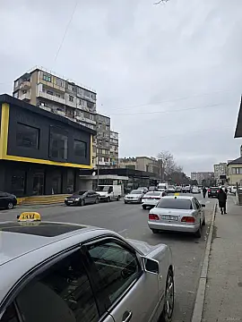 Kirayə verilir 8 otaqlı ofis 424 m²