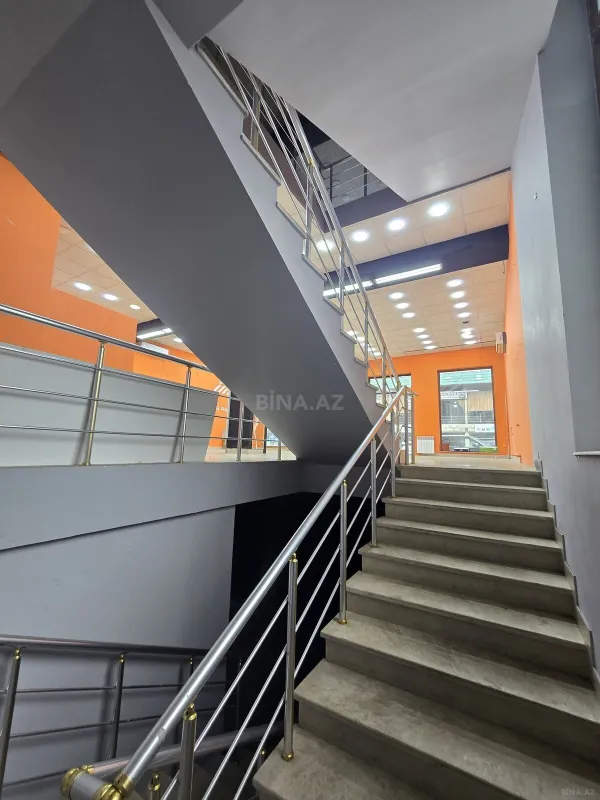 Kirayə verilir 8 otaqlı ofis 424 m²