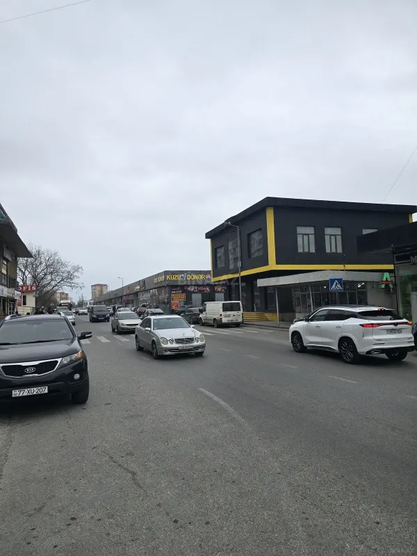 Kirayə verilir 8 otaqlı ofis 424 m²