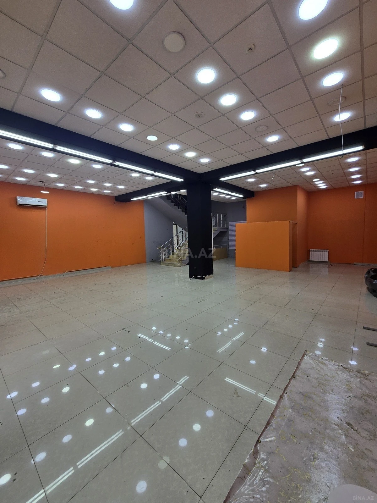 Kirayə verilir 8 otaqlı ofis 424 m²
