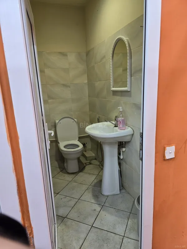 Kirayə verilir 8 otaqlı ofis 424 m²