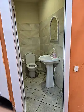 Kirayə verilir 8 otaqlı ofis 424 m²