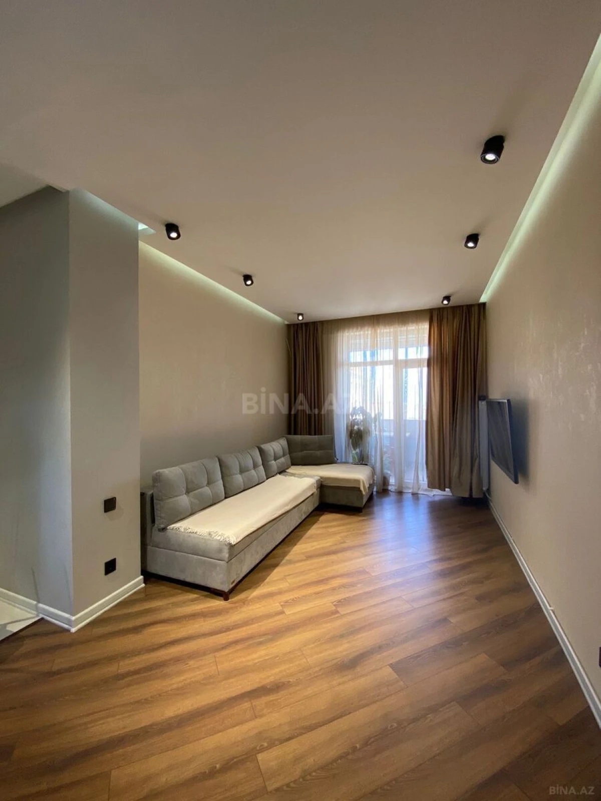 Satılır 3 otaqlı mənzil 94.5 m²