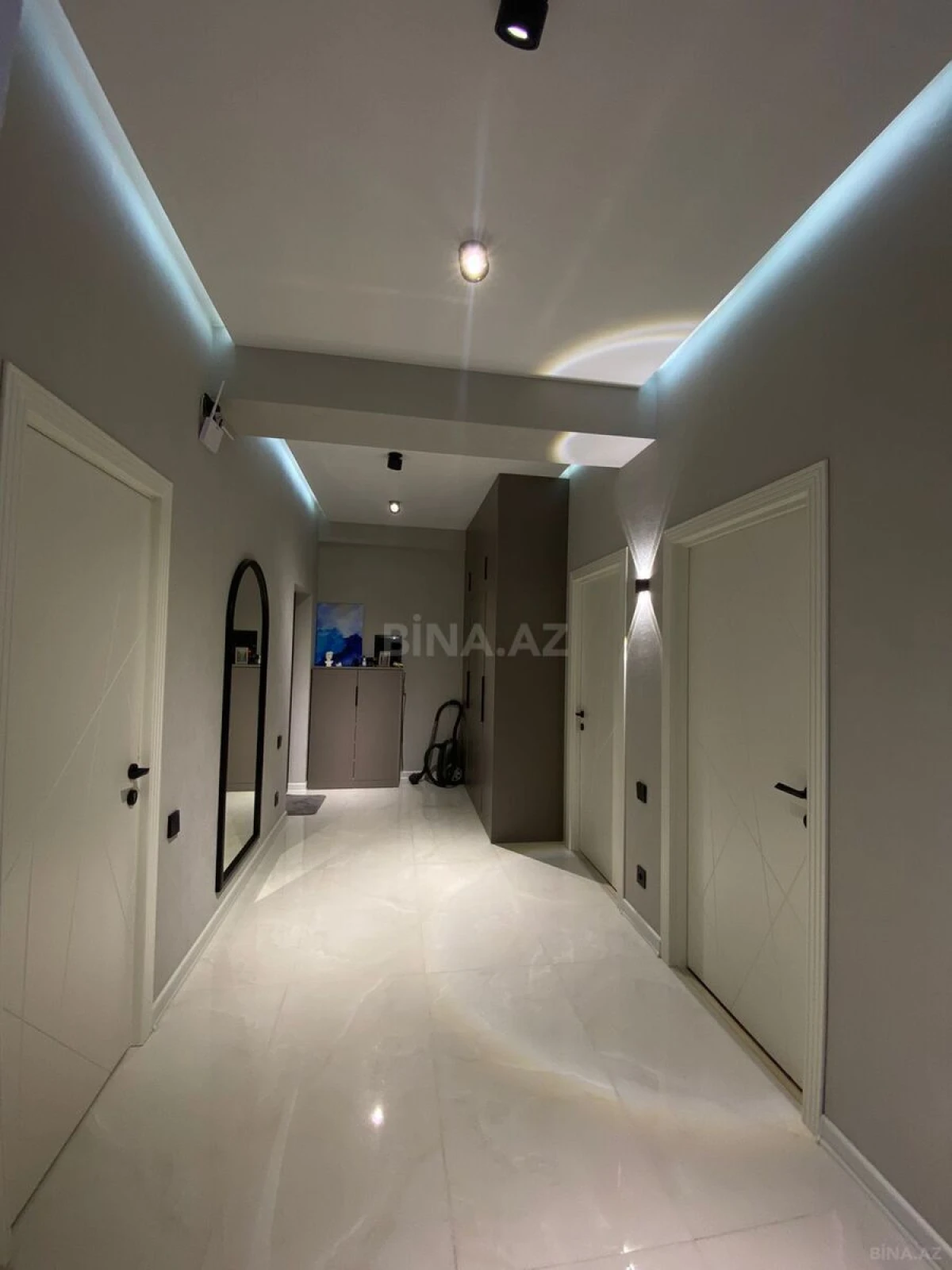 Satılır 3 otaqlı mənzil 94.5 m²