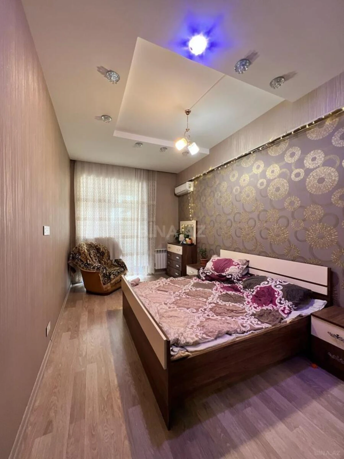 Satılır 2 otaqlı mənzil 70 m²