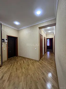 Kirayə verilir 3 otaqlı mənzil 126 m²