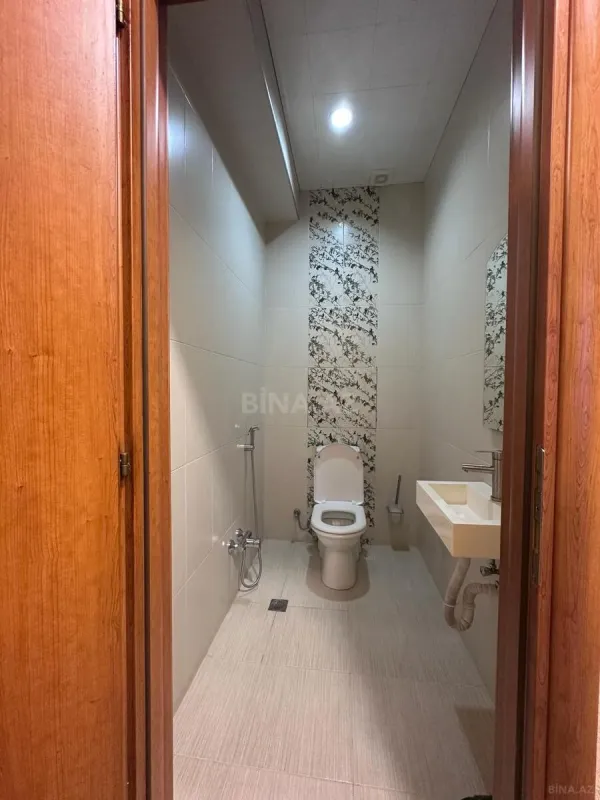 Kirayə verilir 3 otaqlı mənzil 126 m²