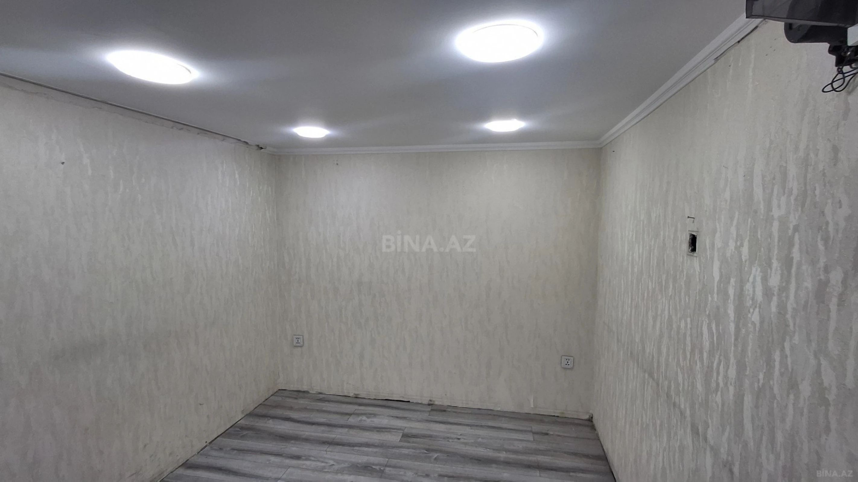 Kirayə verilir 1 otaqlı ofis 9 m²