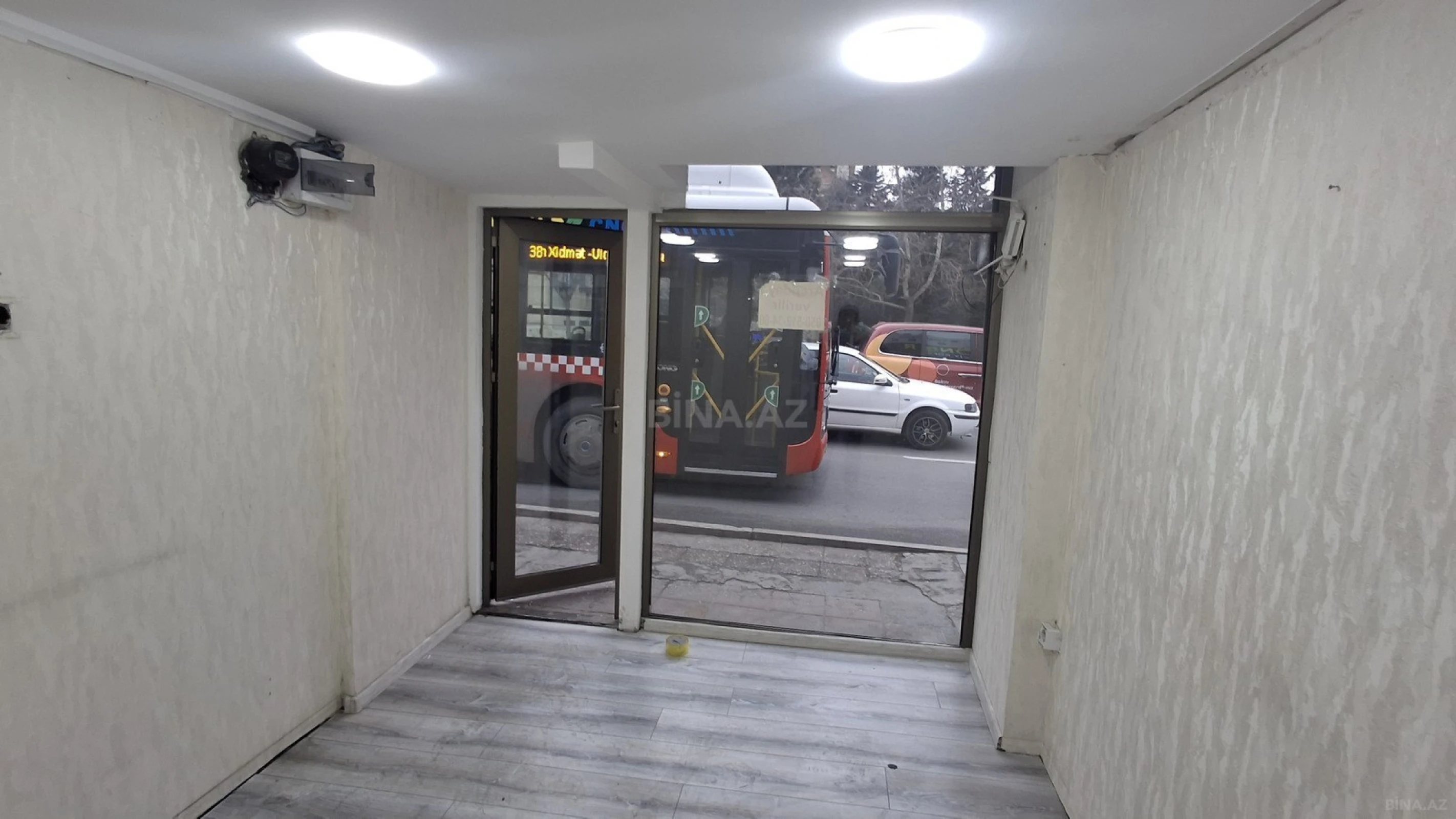 Kirayə verilir 1 otaqlı ofis 9 m²