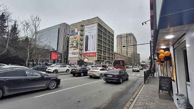 Kirayə verilir 1 otaqlı ofis 9 m²