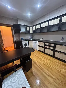 Kirayə verilir 2 otaqlı mənzil 91 m² — Bakı, Nərimanov 2 otaq 91.00 m²