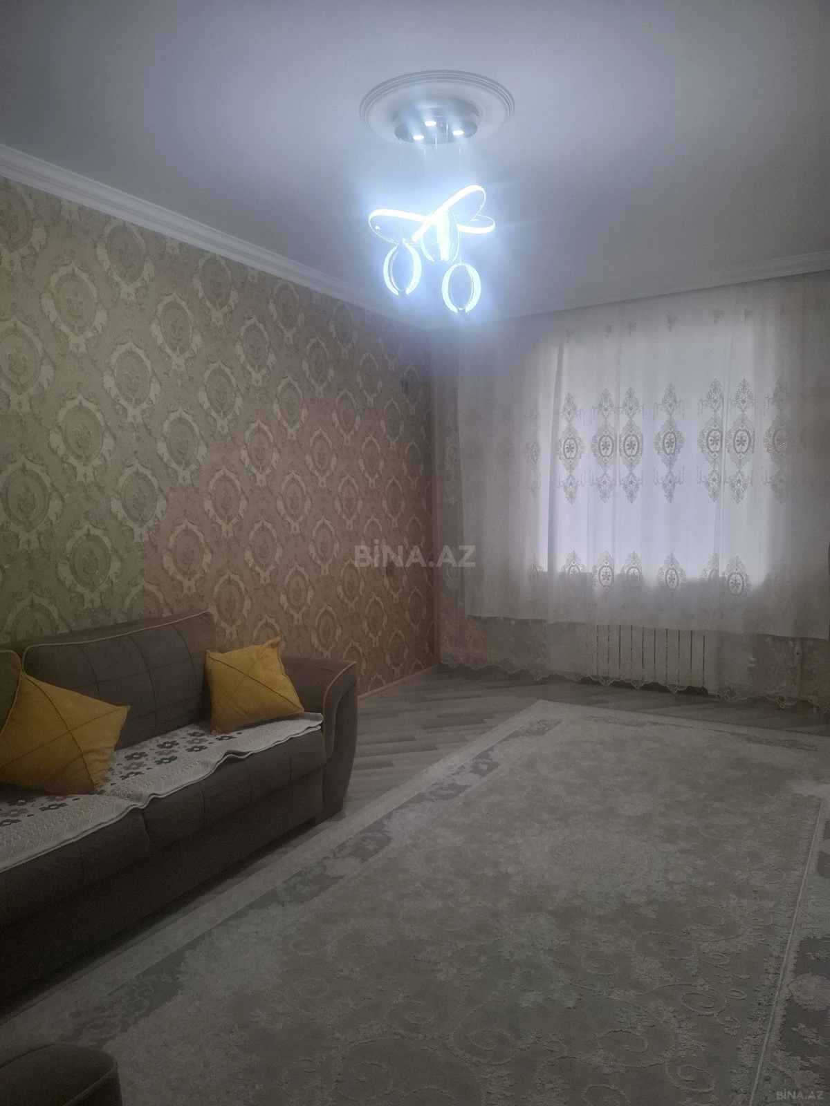 Kirayə verilir 2 otaqlı mənzil 50 m²