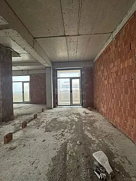 Satılır 3 otaqlı mənzil 146 m²