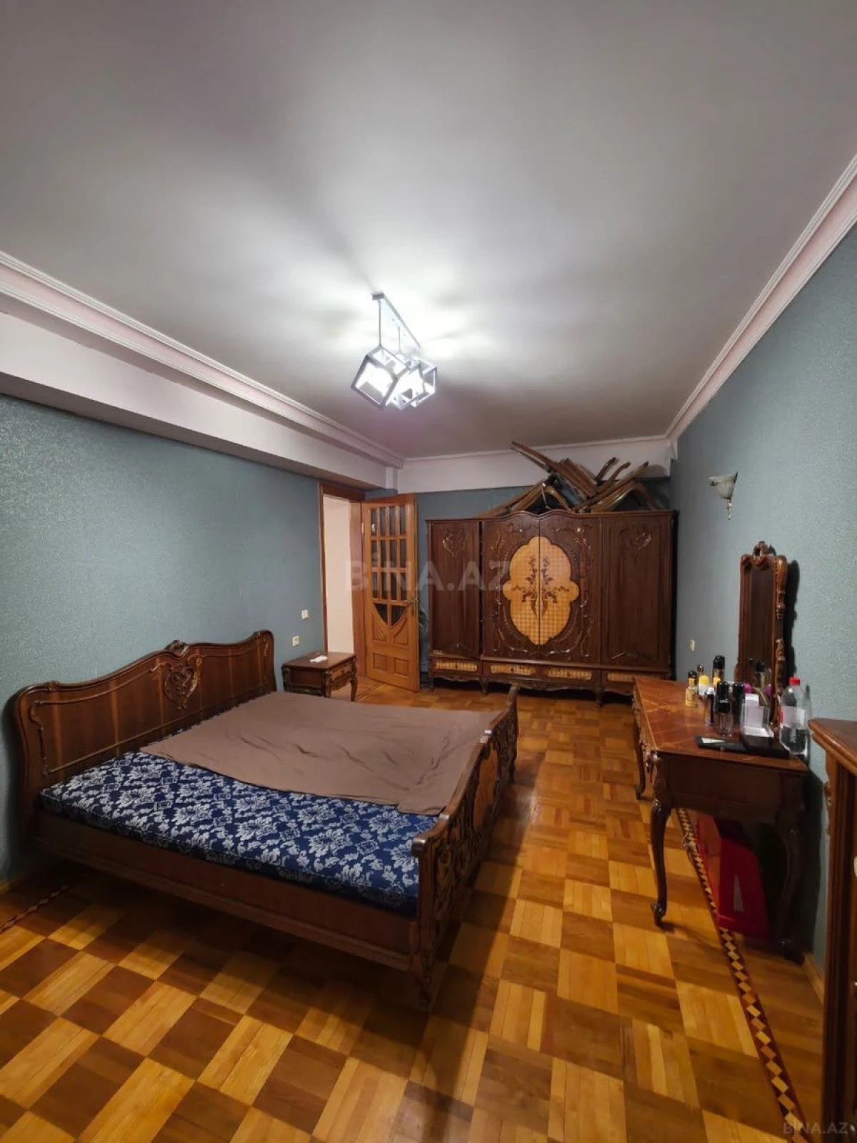 Satılır 3 otaqlı mənzil 115 m²