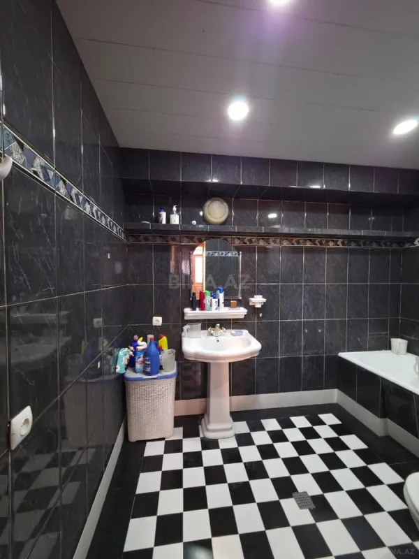 Satılır 3 otaqlı mənzil 115 m²