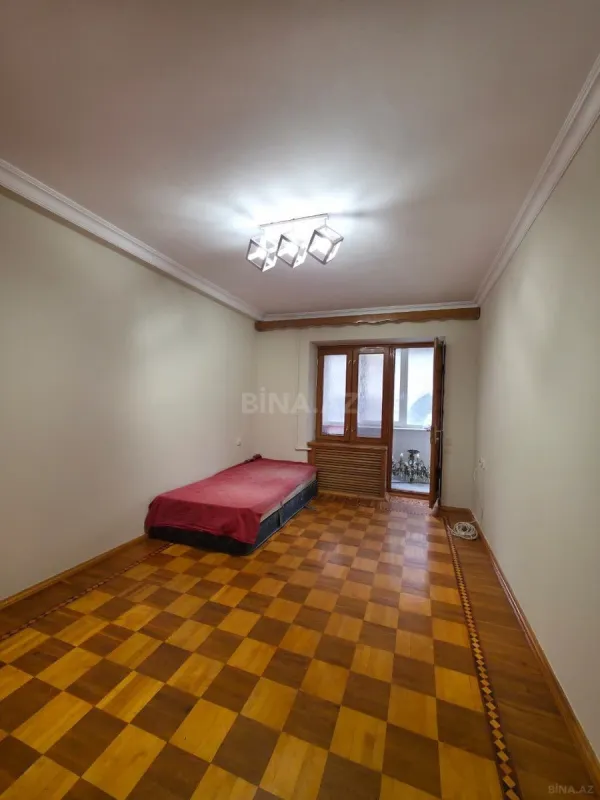 Satılır 3 otaqlı mənzil 115 m²