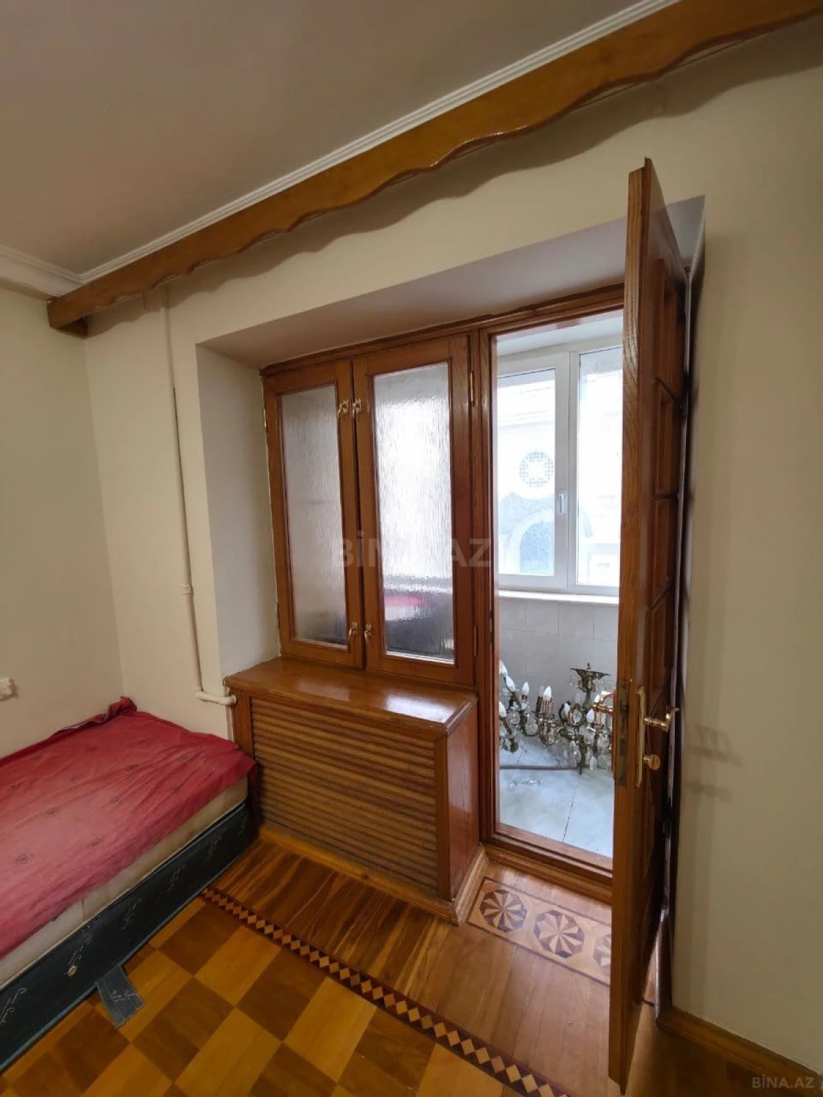 Satılır 3 otaqlı mənzil 115 m²