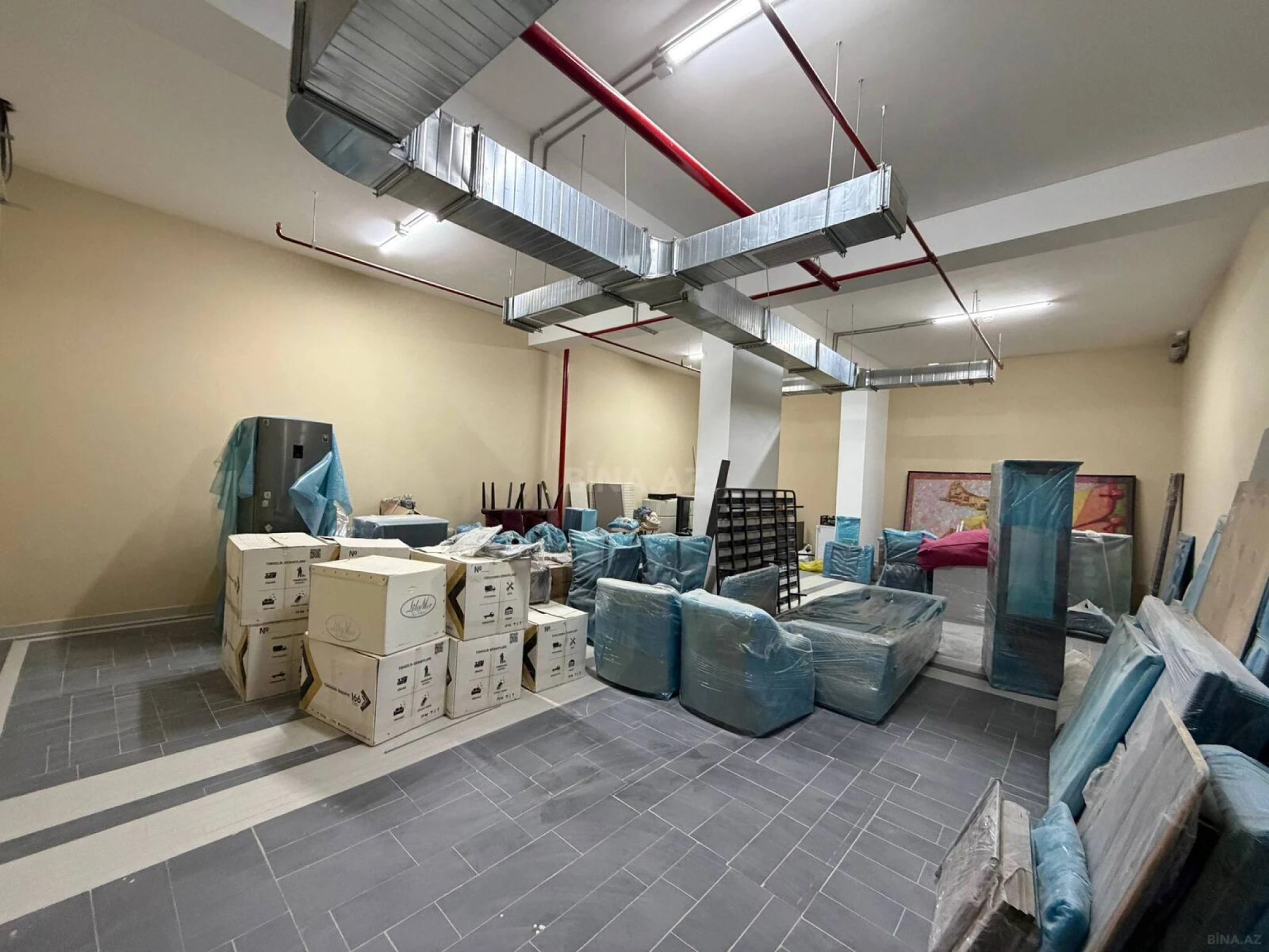 Satılır obyekt 168 m²