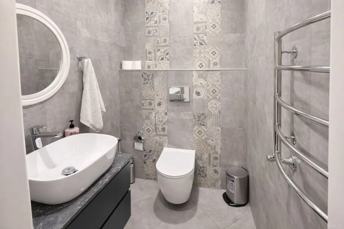 Satılır 3 otaqlı mənzil 135 m²