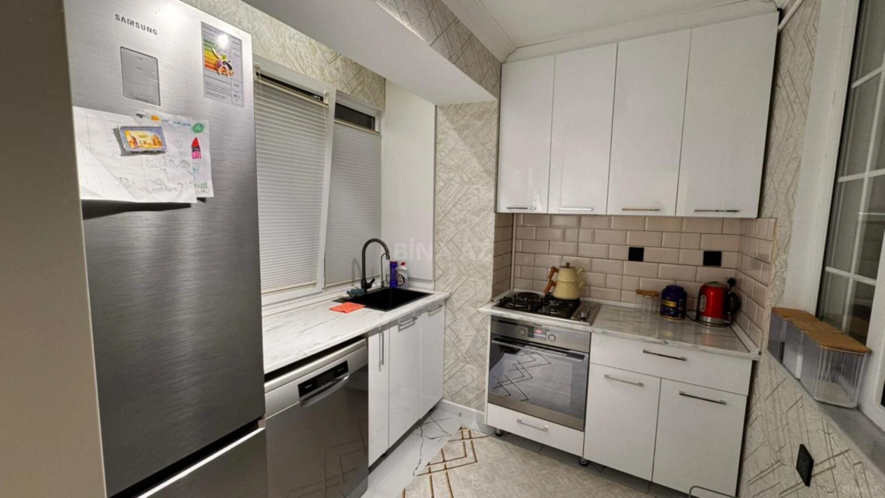 Satılır 3 otaqlı mənzil 58 m²