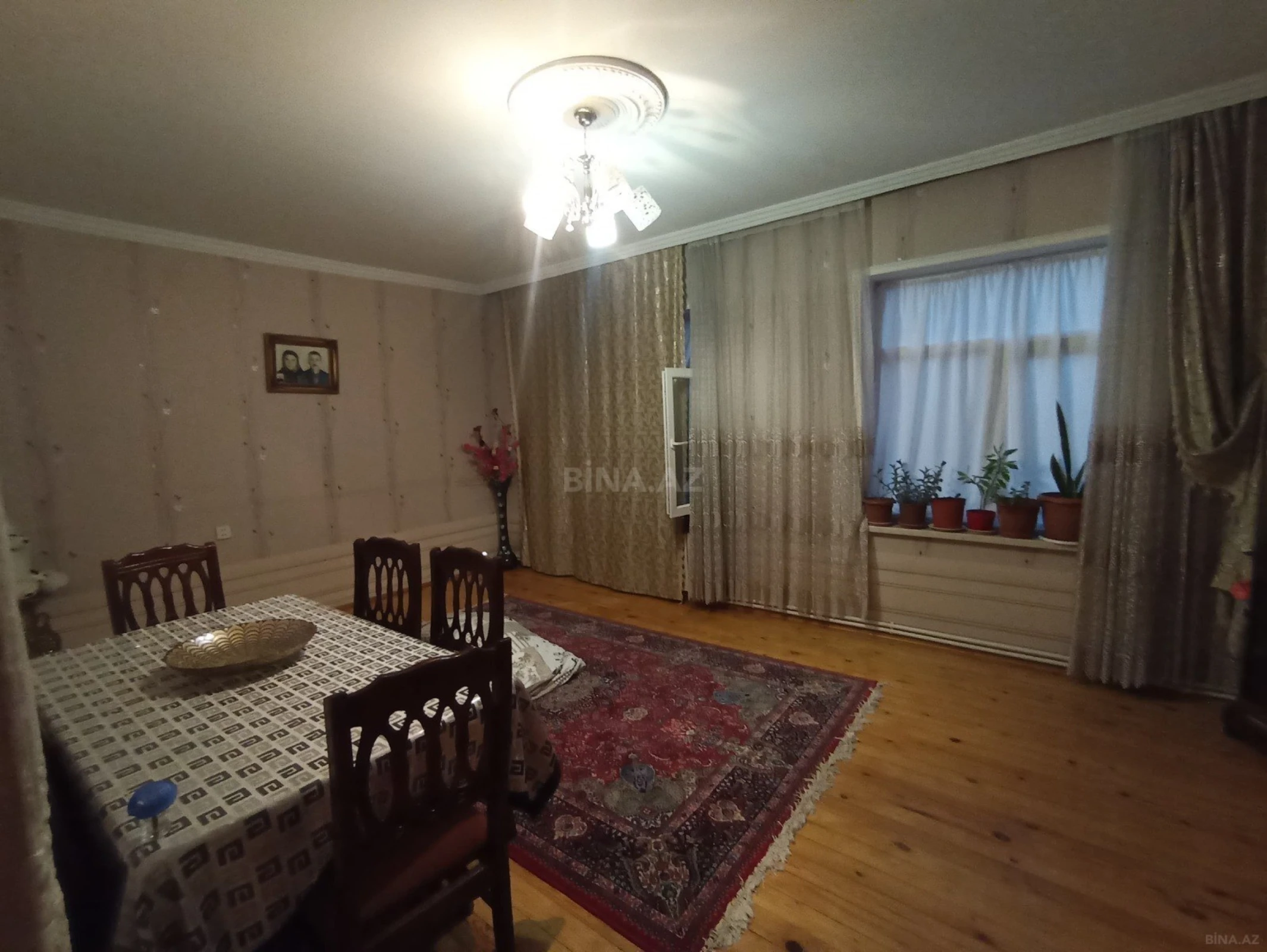 Satılır 6 otaqlı həyət evi 150 m²
