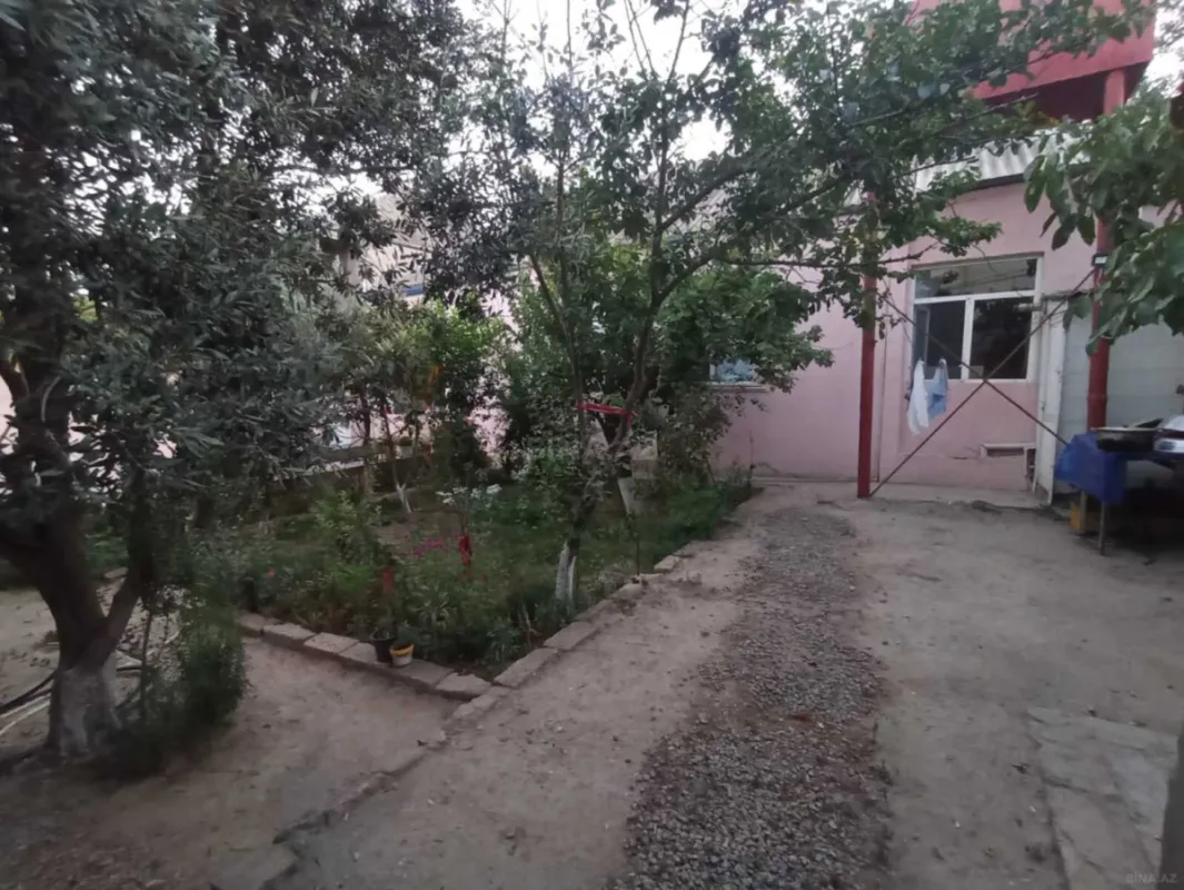 Satılır 6 otaqlı həyət evi 150 m²