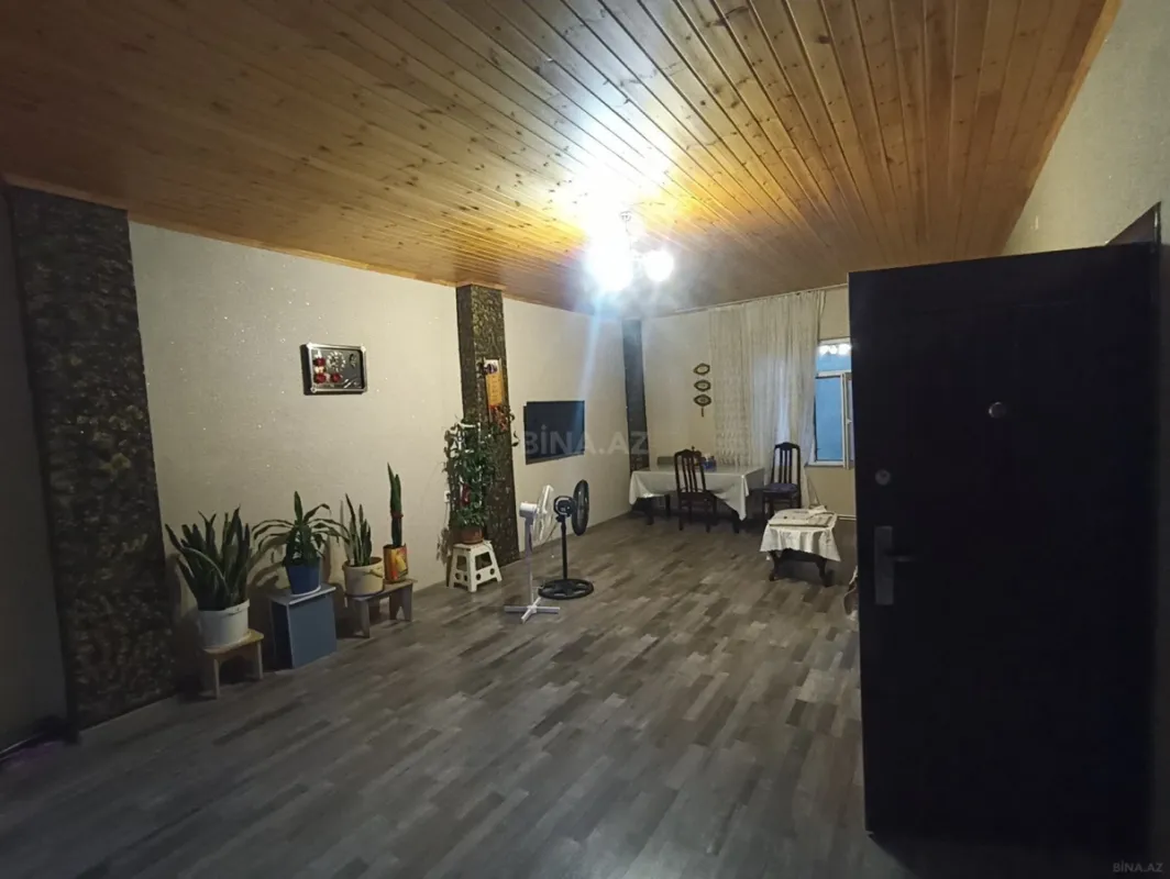 Satılır 6 otaqlı həyət evi 150 m²
