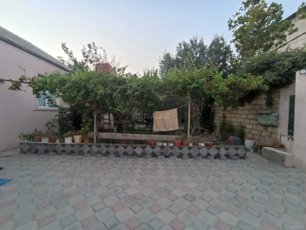 Satılır 6 otaqlı həyət evi 150 m²