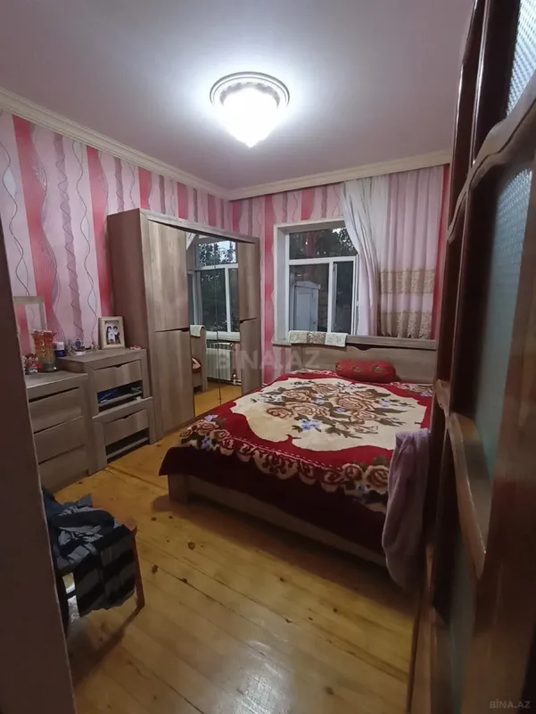 Satılır 6 otaqlı həyət evi 150 m²