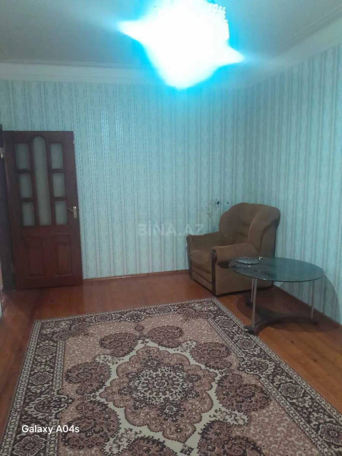 Kirayə verilir 4 otaqlı mənzil 105 m²