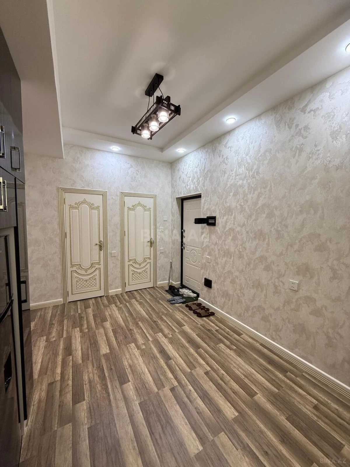 Satılır 3 otaqlı mənzil 74 m²