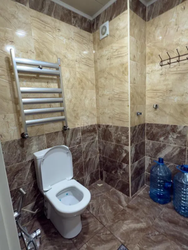 Kirayə verilir 2 otaqlı mənzil 60 m²