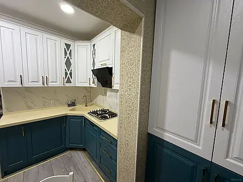 Satılır 2 otaqlı mənzil 63 m²