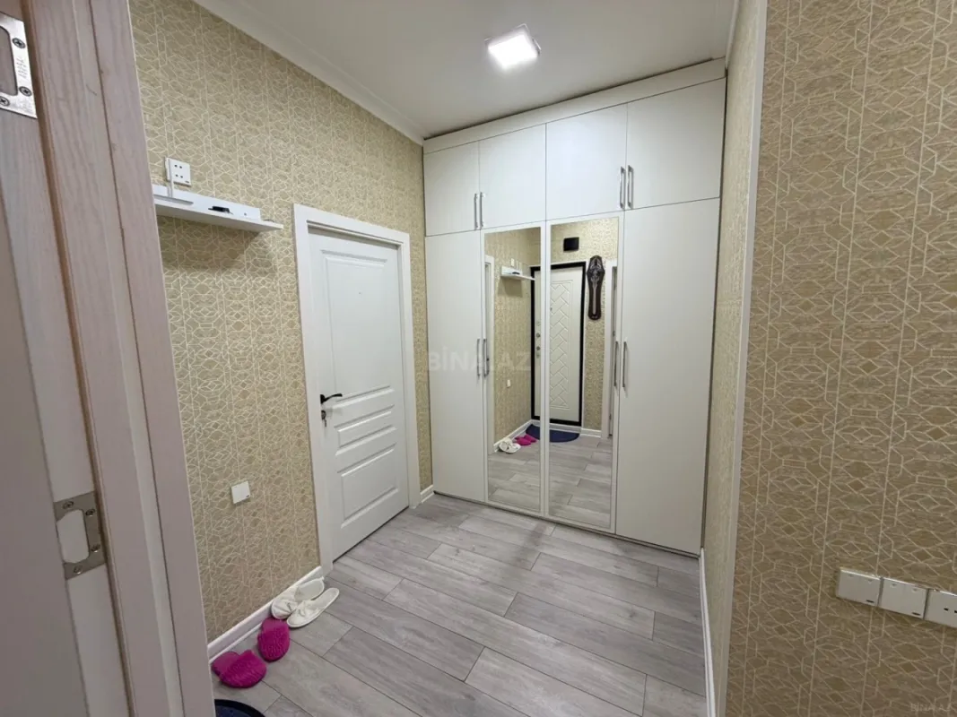 Satılır 2 otaqlı mənzil 63 m²