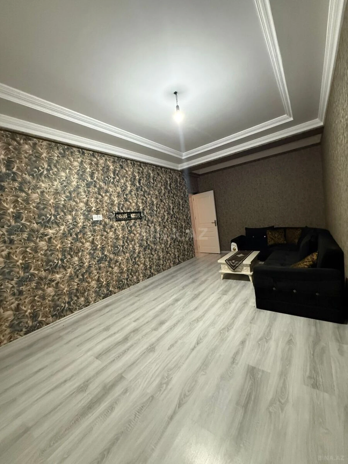 Satılır 3 otaqlı mənzil 107 m²