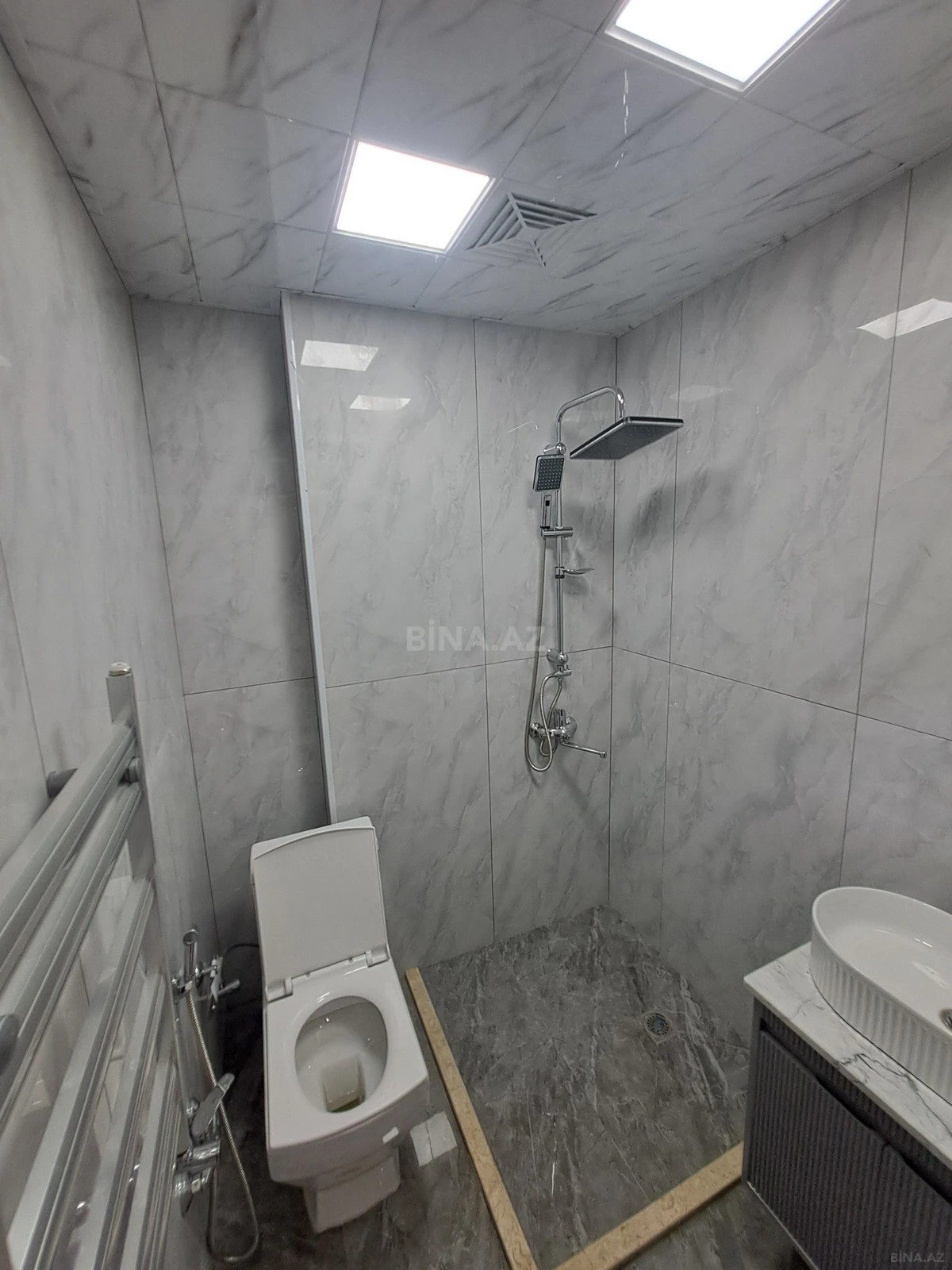 Kirayə verilir 3 otaqlı mənzil 63 m²