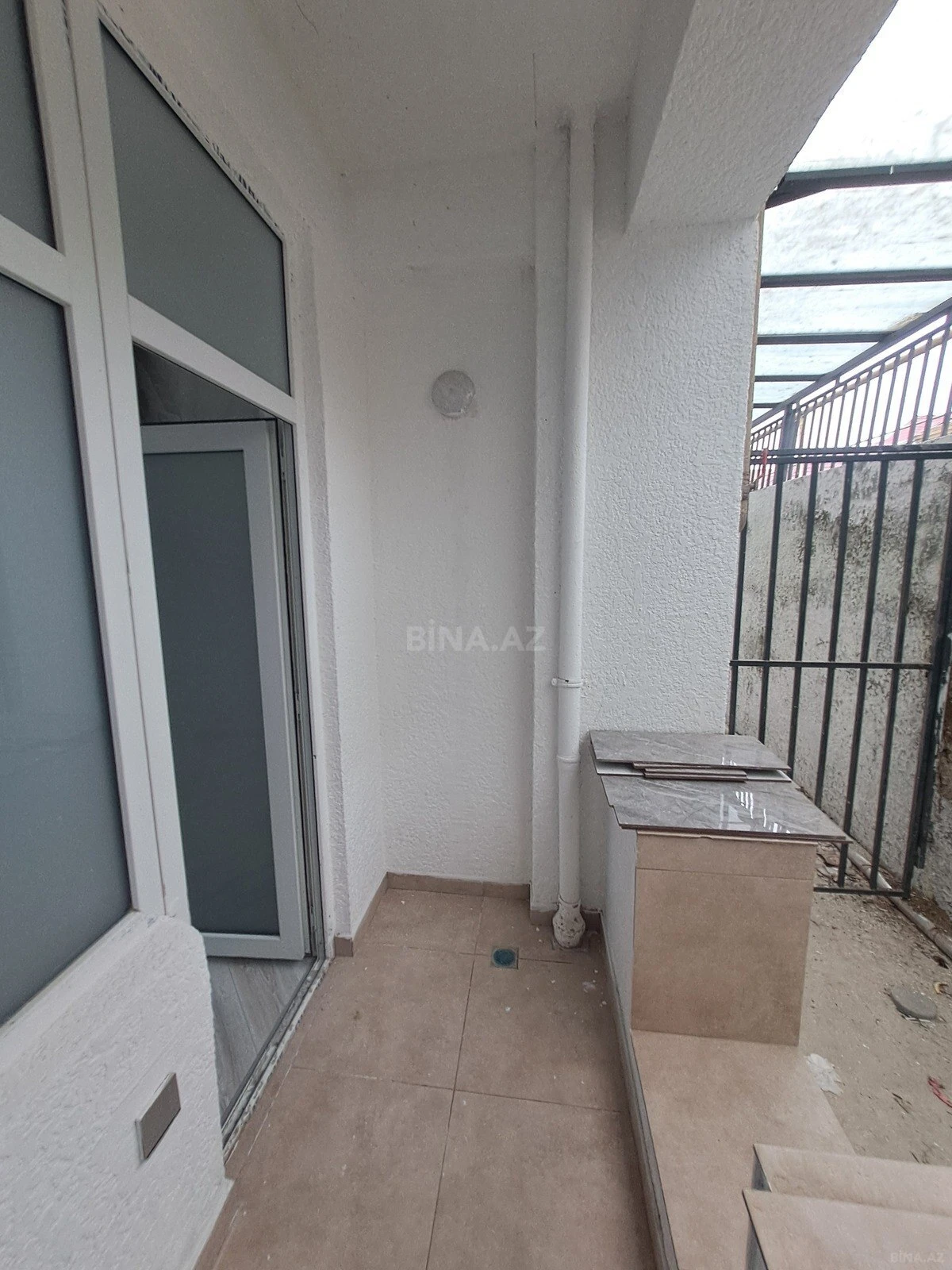 Kirayə verilir 3 otaqlı mənzil 63 m²